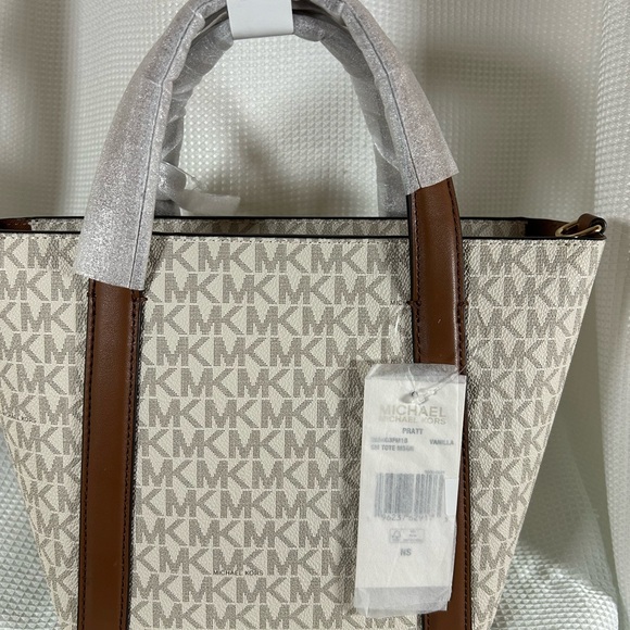 Michael Kors, Pratt, small signature logo tote bag, vanilla color - Picture 5 of 6